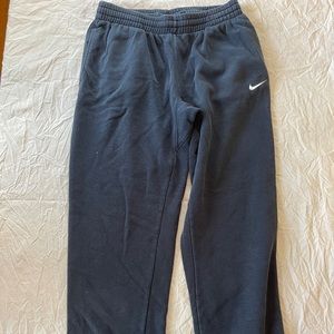 Men’s Nike Sweat Pants Size Medium